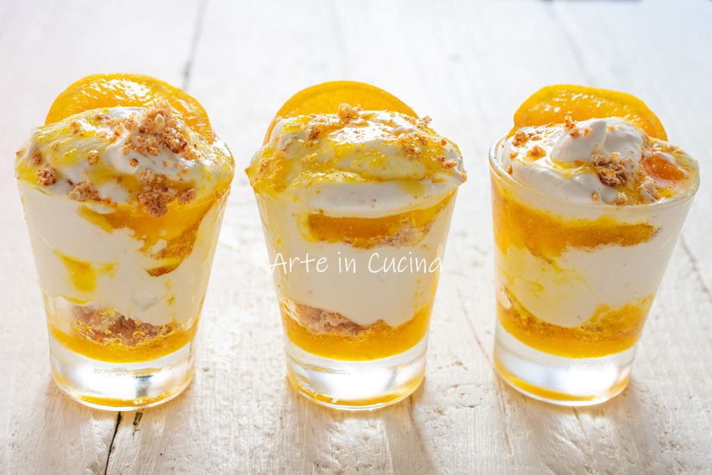 Tiramisù laranja e amaretti