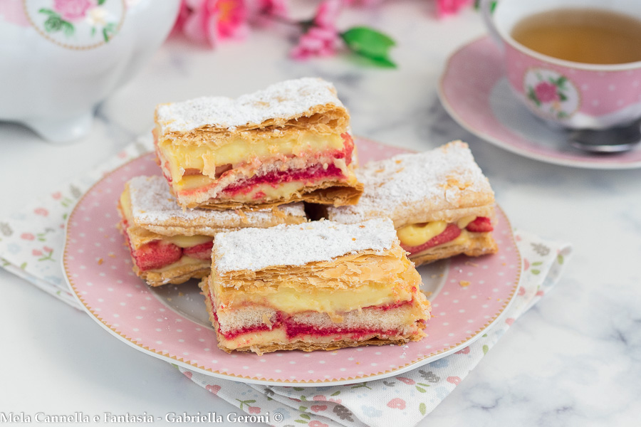 Torta diplomática com savoiardi versão rápida