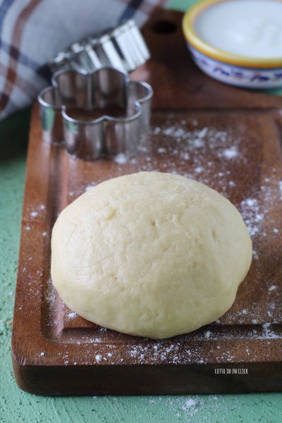 use a massa podre com iogurte para preparar tortas ou biscoitos