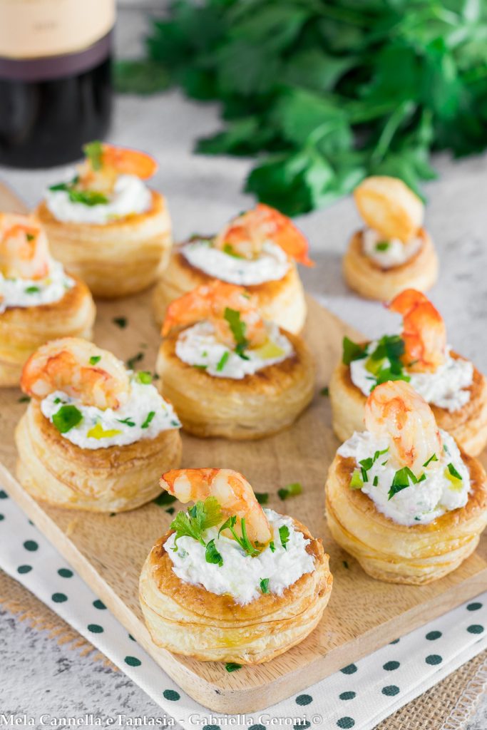 vol-au-vent com camarões