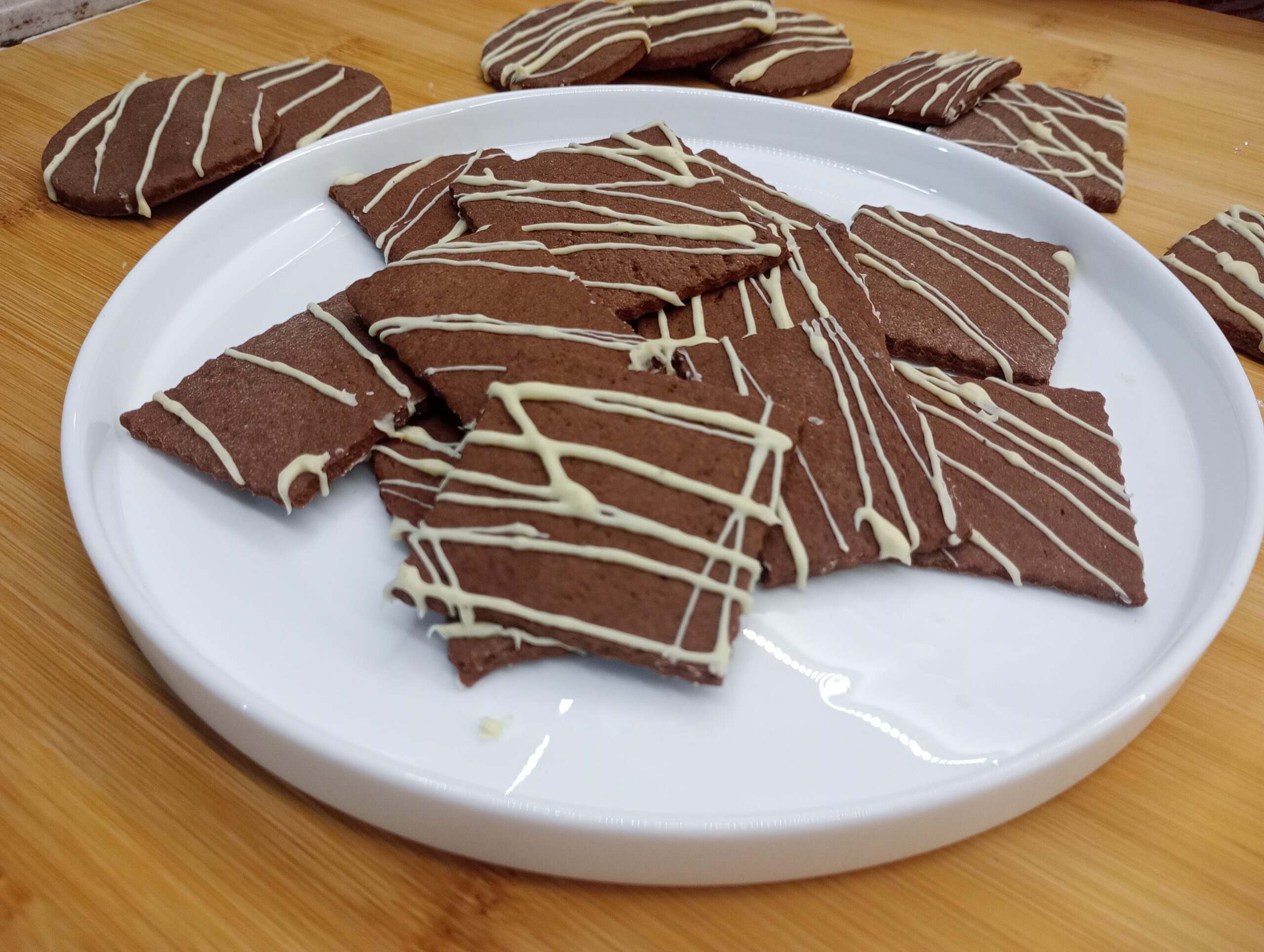 Biscoitos finos de cacau