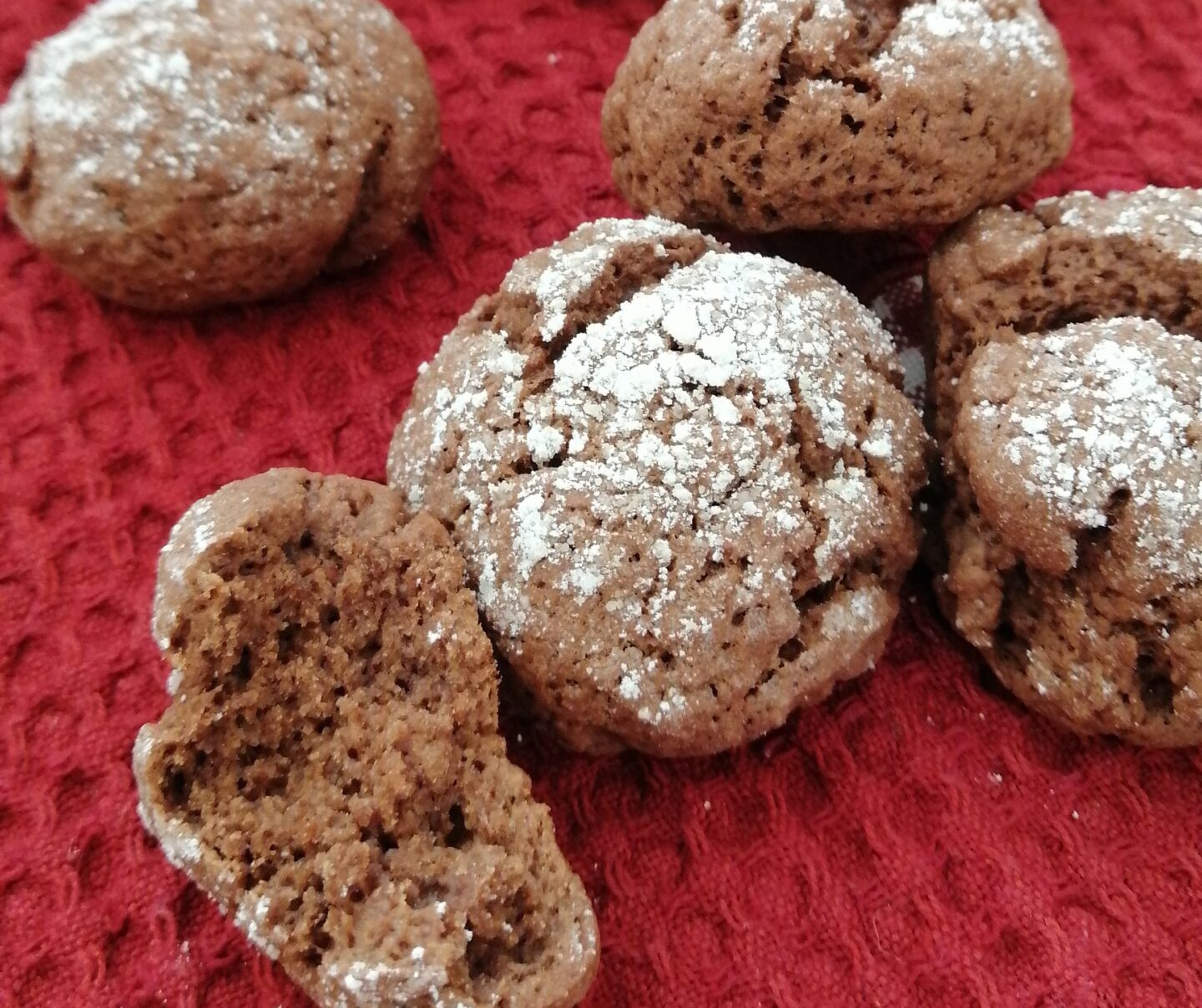 Biscoitos de cacau sem ovos com azeite de oliva extravirgem