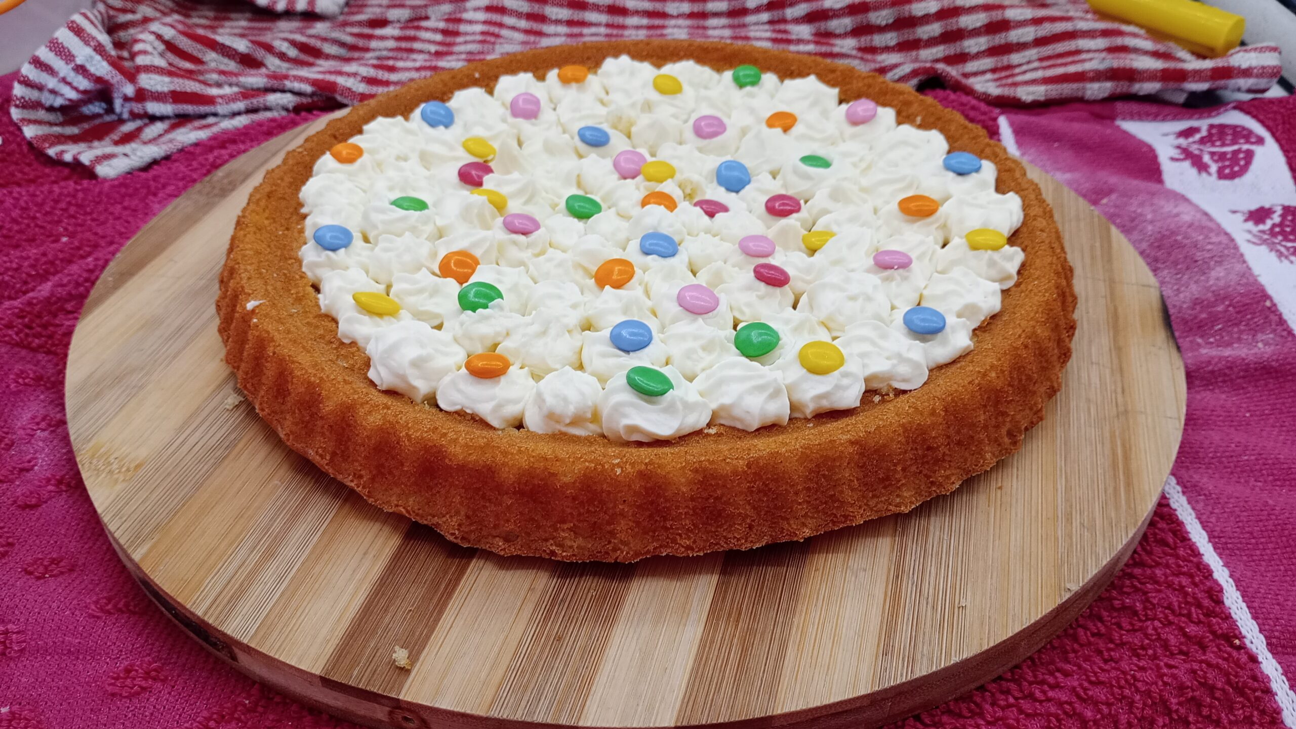 Torta macia com creme de mascarpone