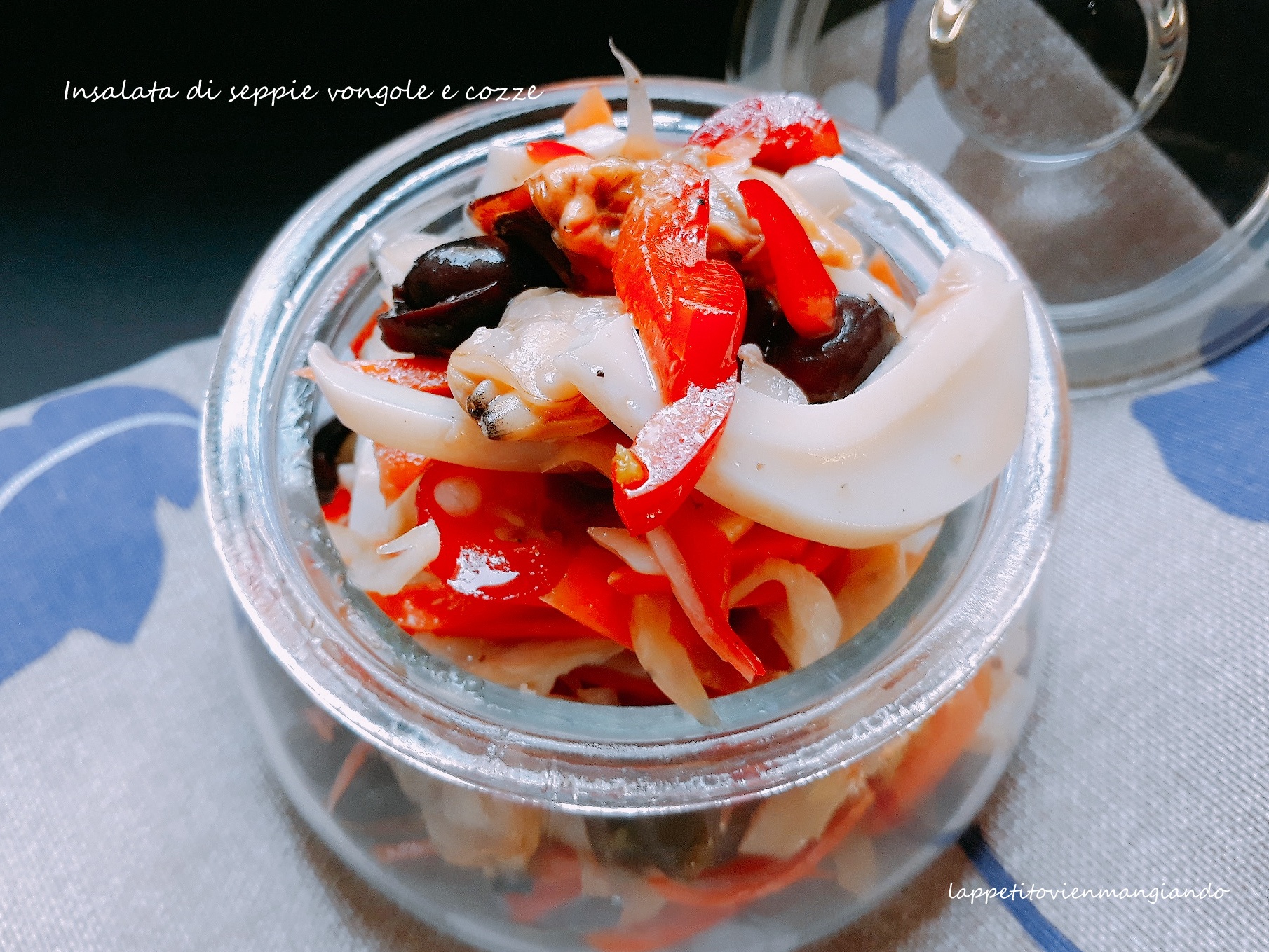 Salada de lulas, amêijoas e mexilhões