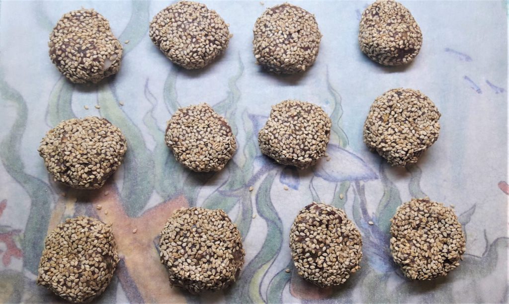 Bolinho de Atum com Gergelim e Tangerina