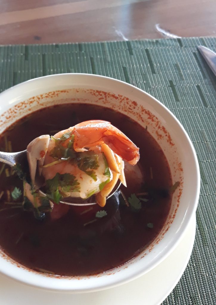 Caldo picante de camarão