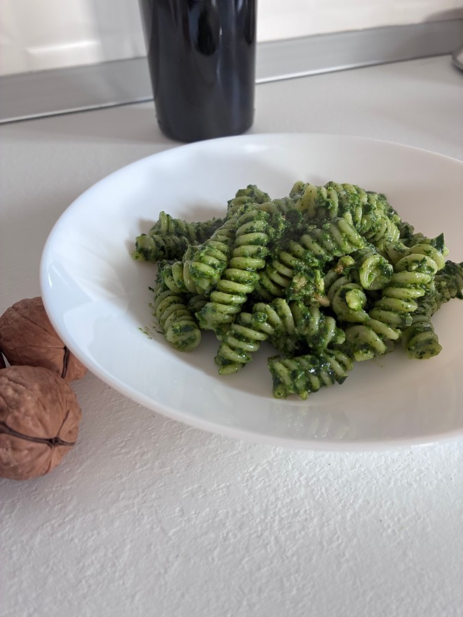 Fusilli com pesto de brócolis fiolaro