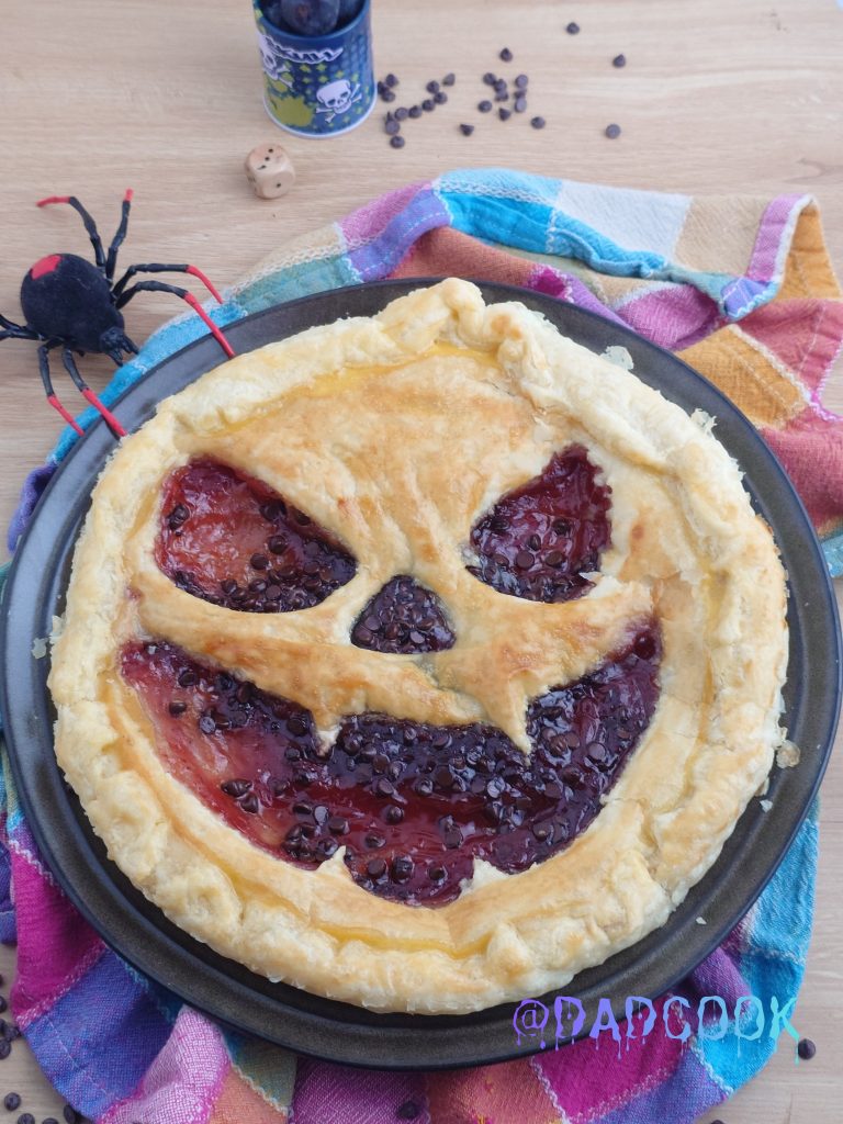 Abóbora Jack-o'-lantern Sangrenta de Massa Folhada | Receita Fácil para Halloween