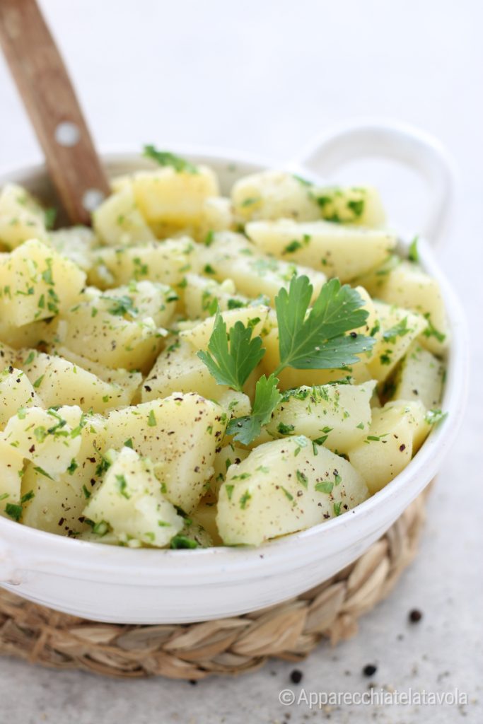 batatas cozidas temperadas com salsinha