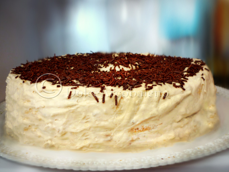 Bolo com creme de bananas, receita doce.