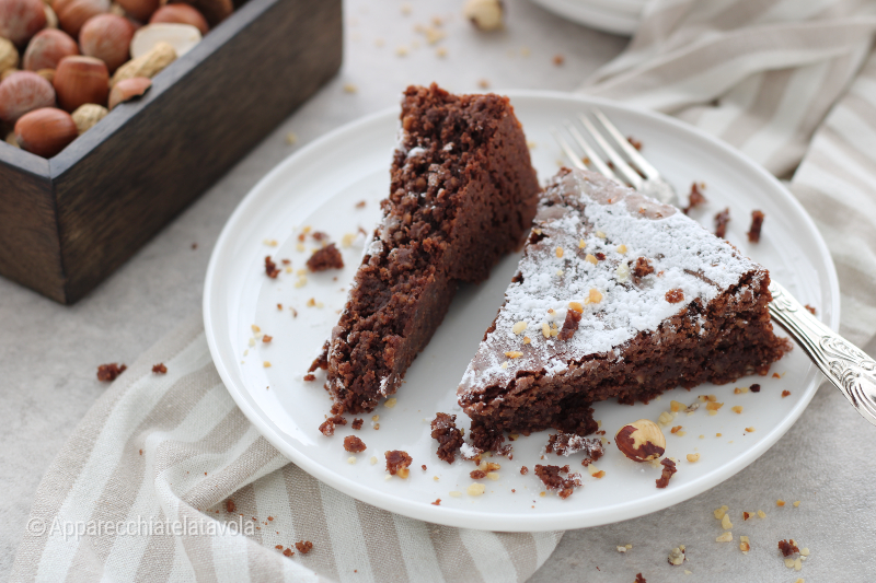 BOLO DE AVELÃ E CHOCOLATE sem farinha