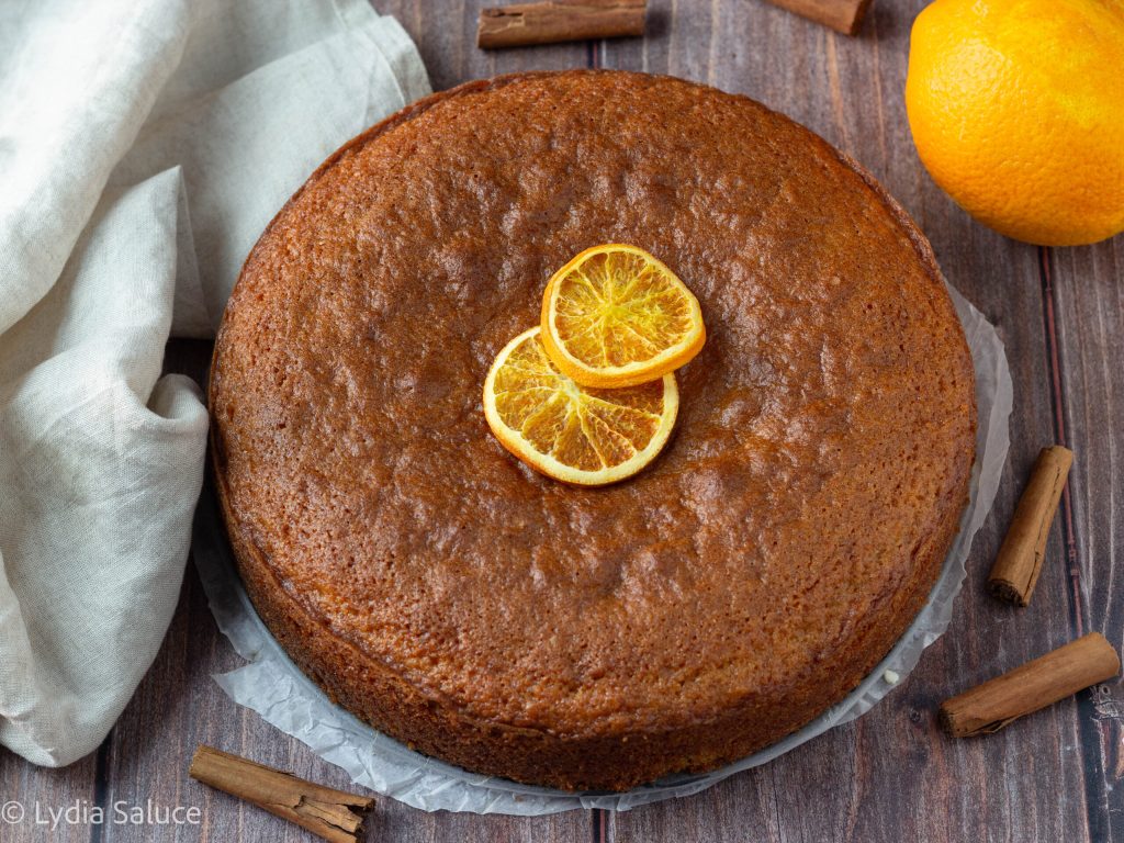 Bolo sete potes laranja e canela