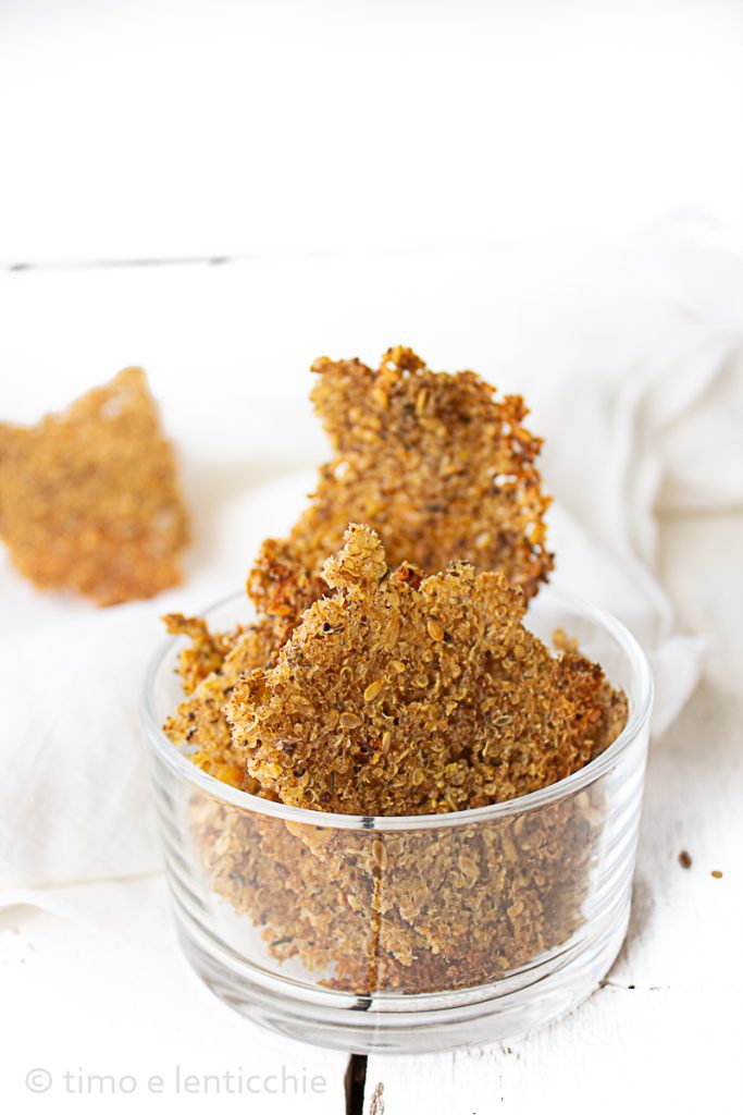 Chips de quinoa com ervas