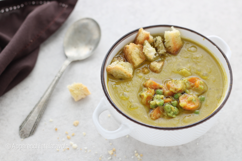 CREME DE ERVILHAS E CENOURAS COM BATATAS