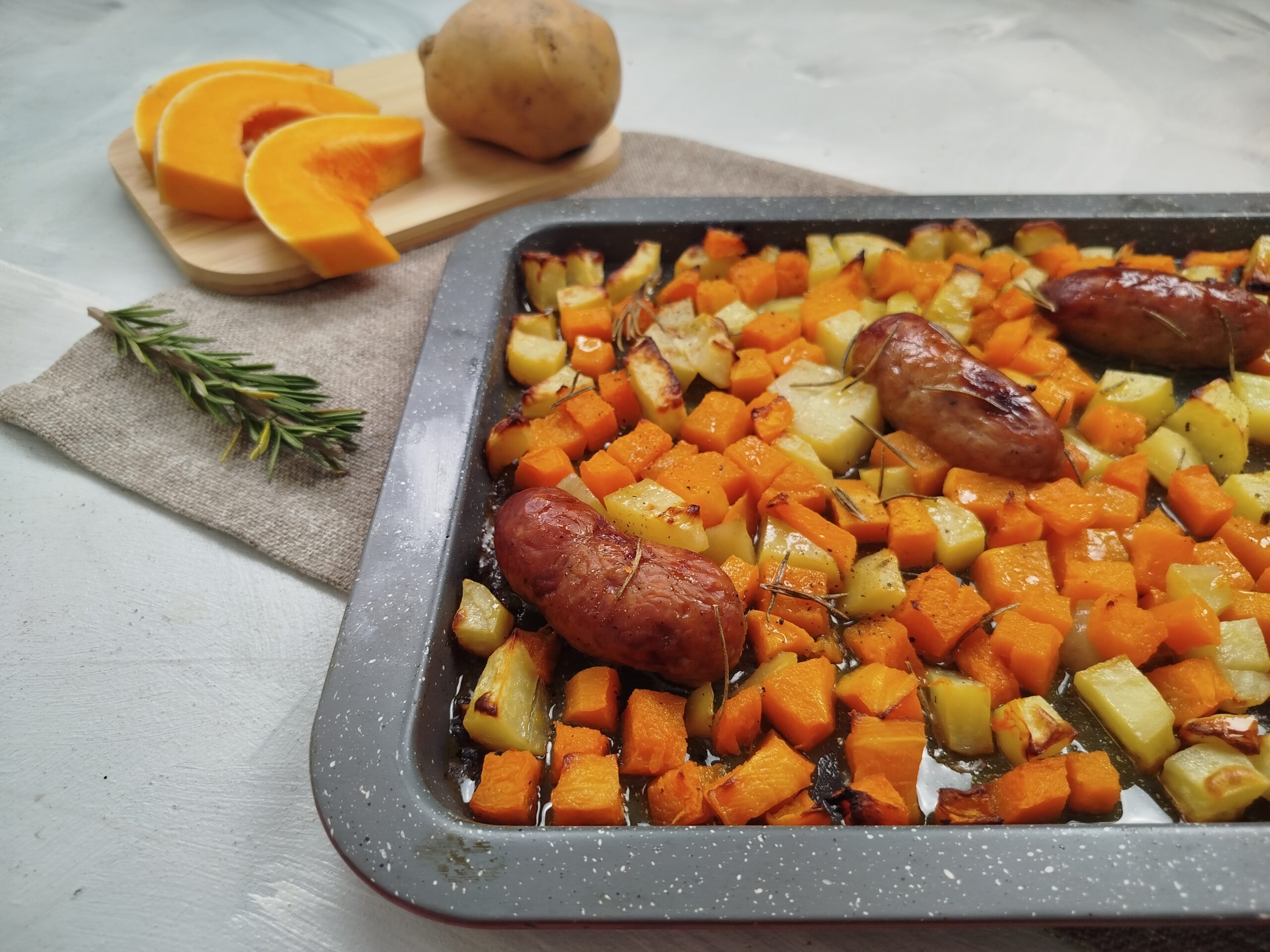 ABÓBORA, BATATAS E LINGUIÇA