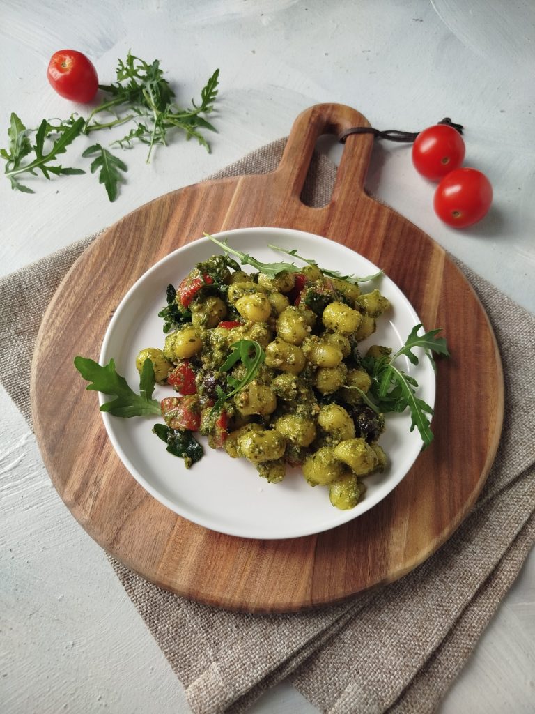 Nhoquinhos pesto de rúcula