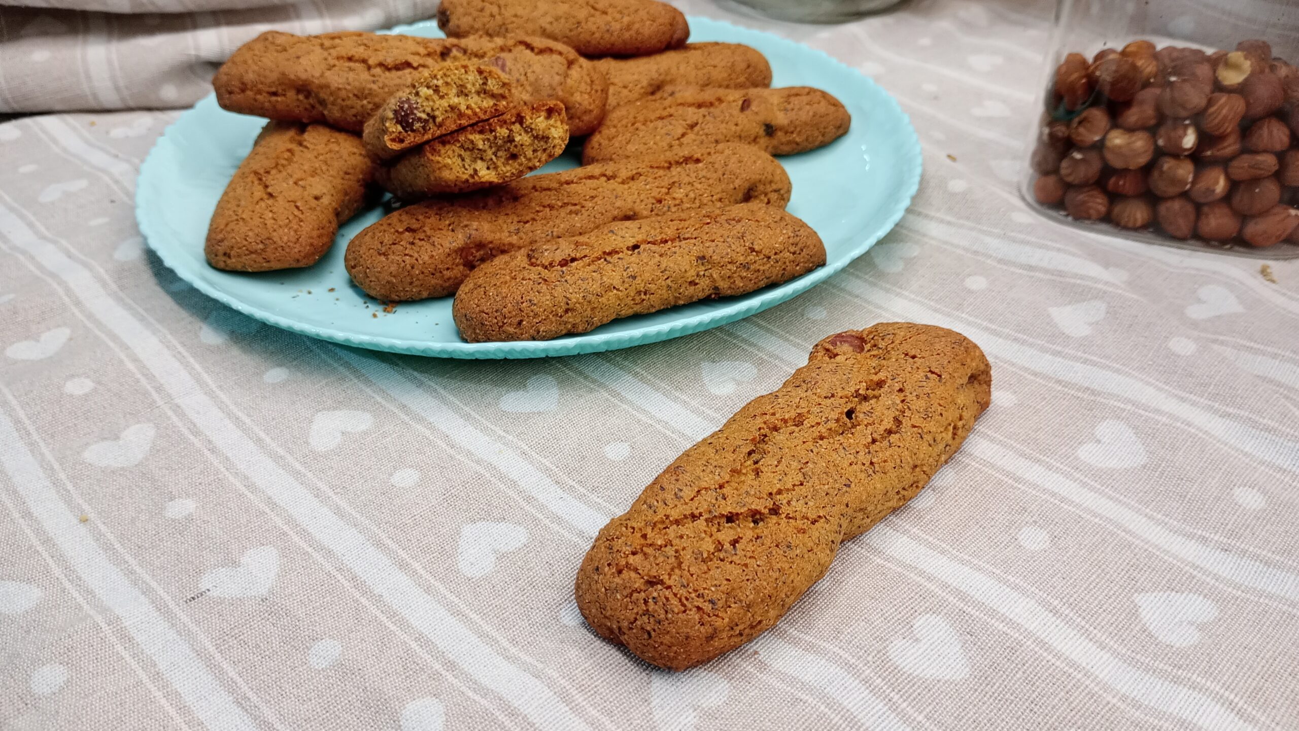Biscoitões de trigo sarraceno e avelãs: rústicos e super leves
