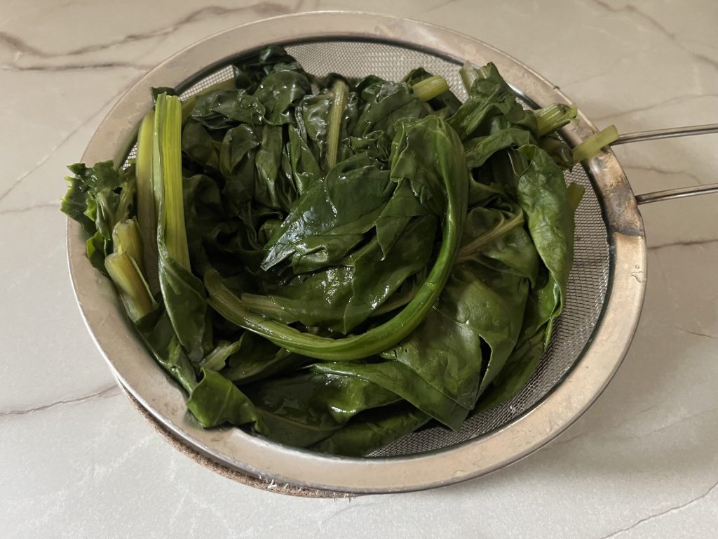 Acelgas gratinadas com parmesão,