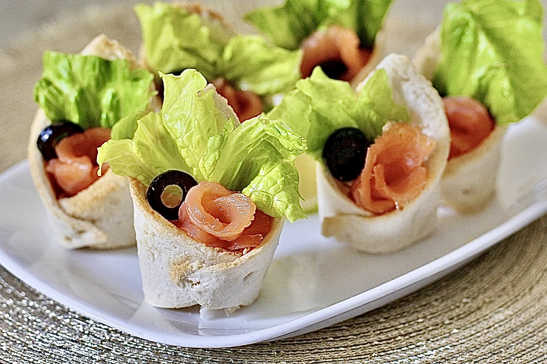 Cestinhos de pão de forma recheados, surpreendo os convidados sem complicar minha vida.