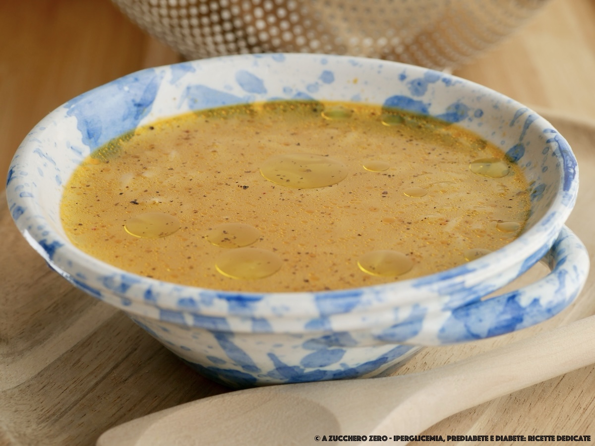 Massa com caldo de galinha-do-mar