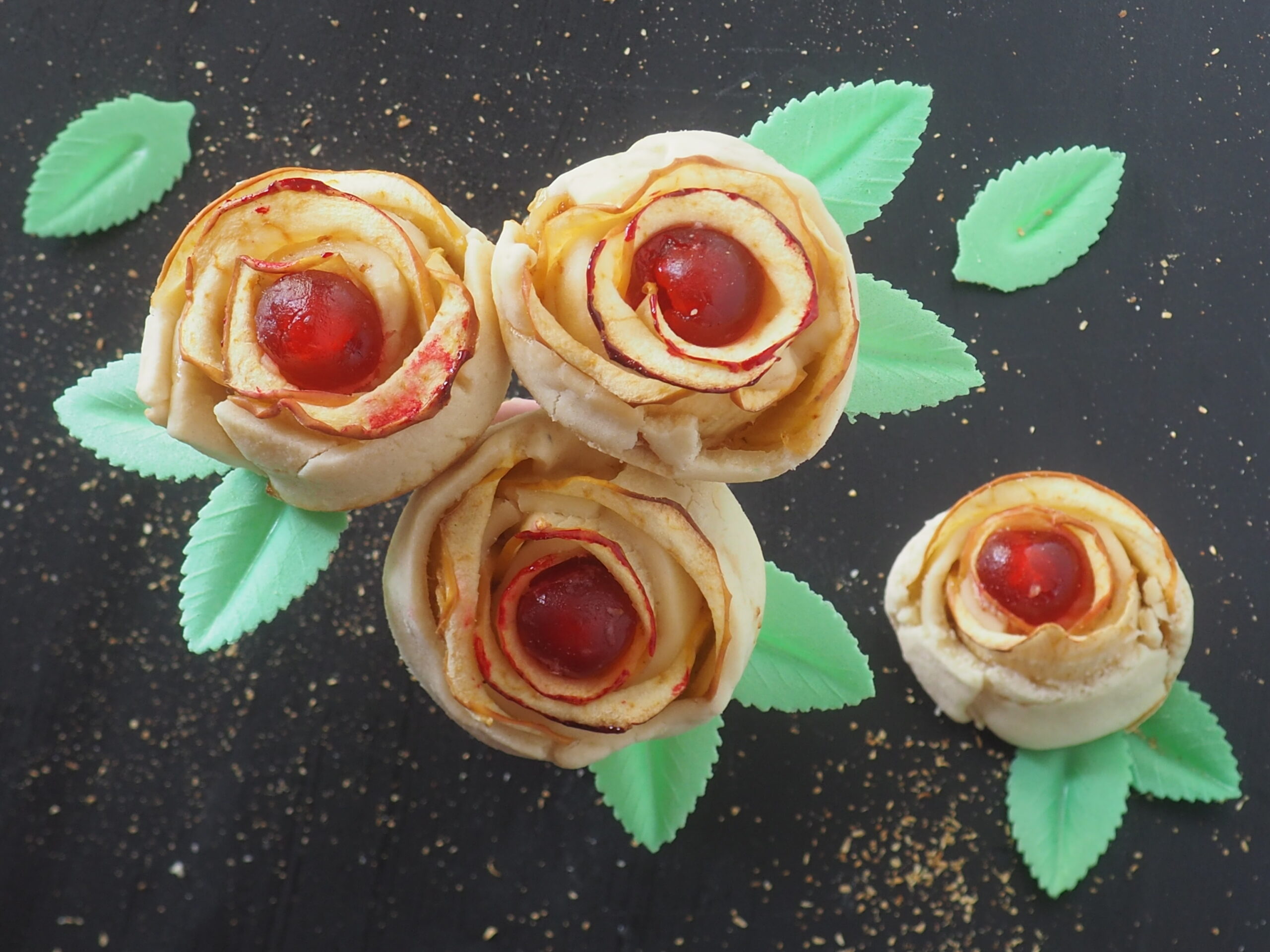 Rosas de maçã e massa folhada