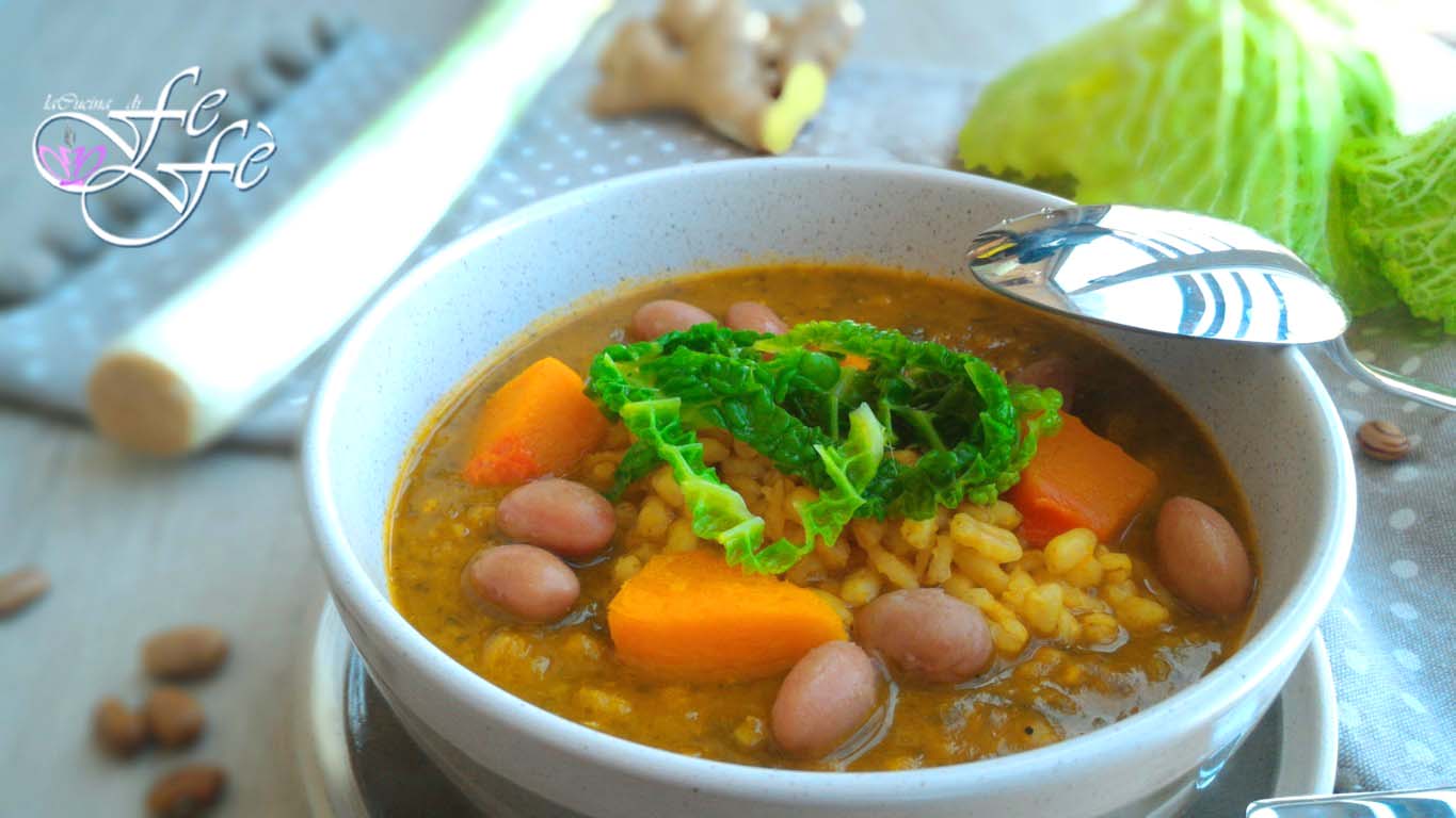 SOPA DE KAMUT E FEIJÕES COM COUVE CROCANTE