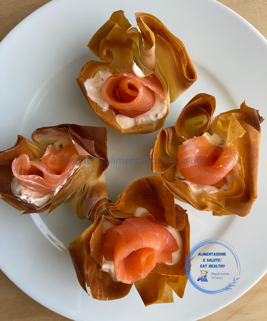 cestinhas de massa filo com salmão: o aperitivo para as festas Siga-me e inscreva-se em: – Facebook clicando AQUI – Instagram clicando AQUI – YouTube clicando AQUI - Pi