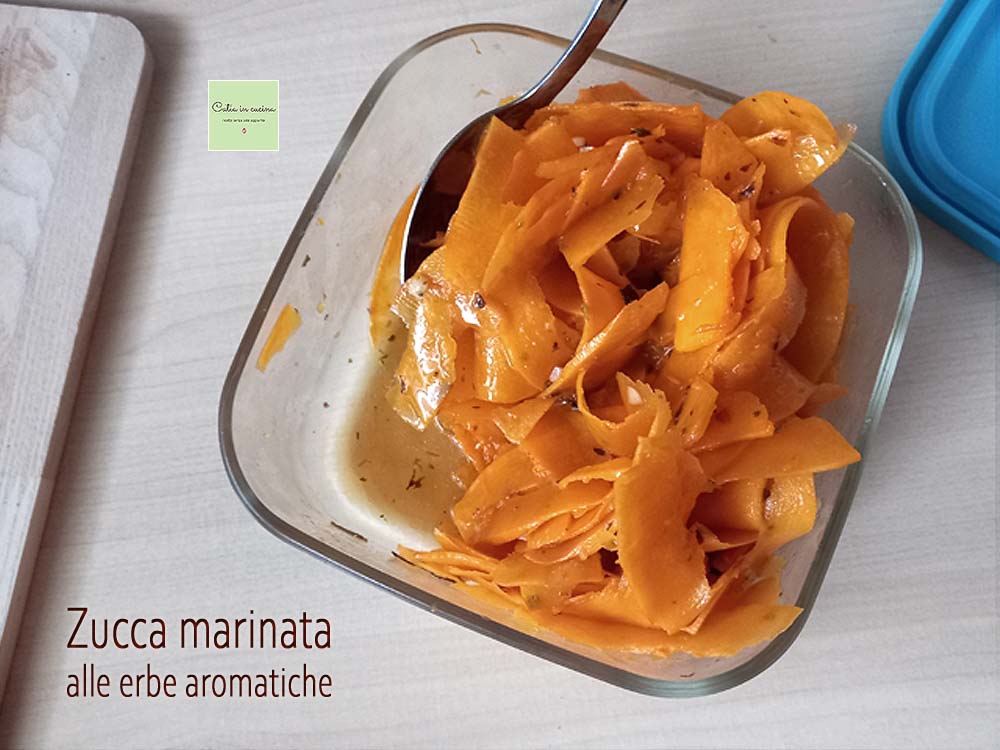 abóbora marinada com ervas aromáticas