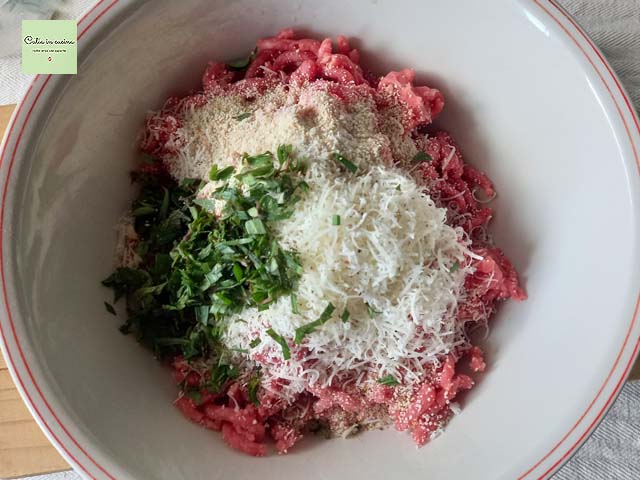 ingredientes para almôndegas