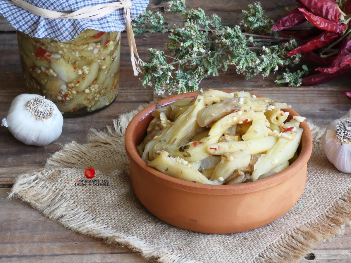 Berinjelas em conserva de vinagre