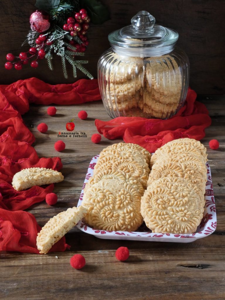 biscoitos com farinha de amêndoas natal