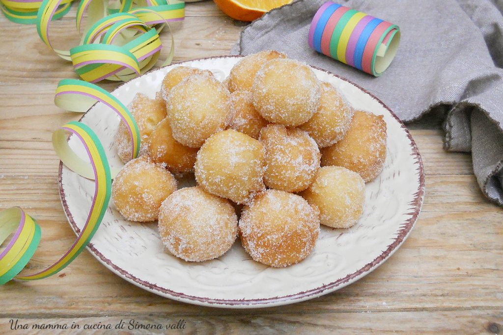 bolinhos de chuva com mascarpone e laranja