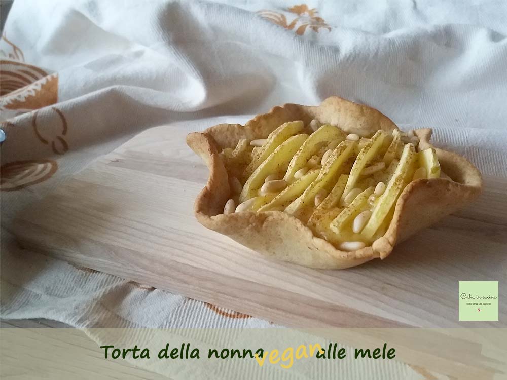 bolo da vovó vegano com maçãs