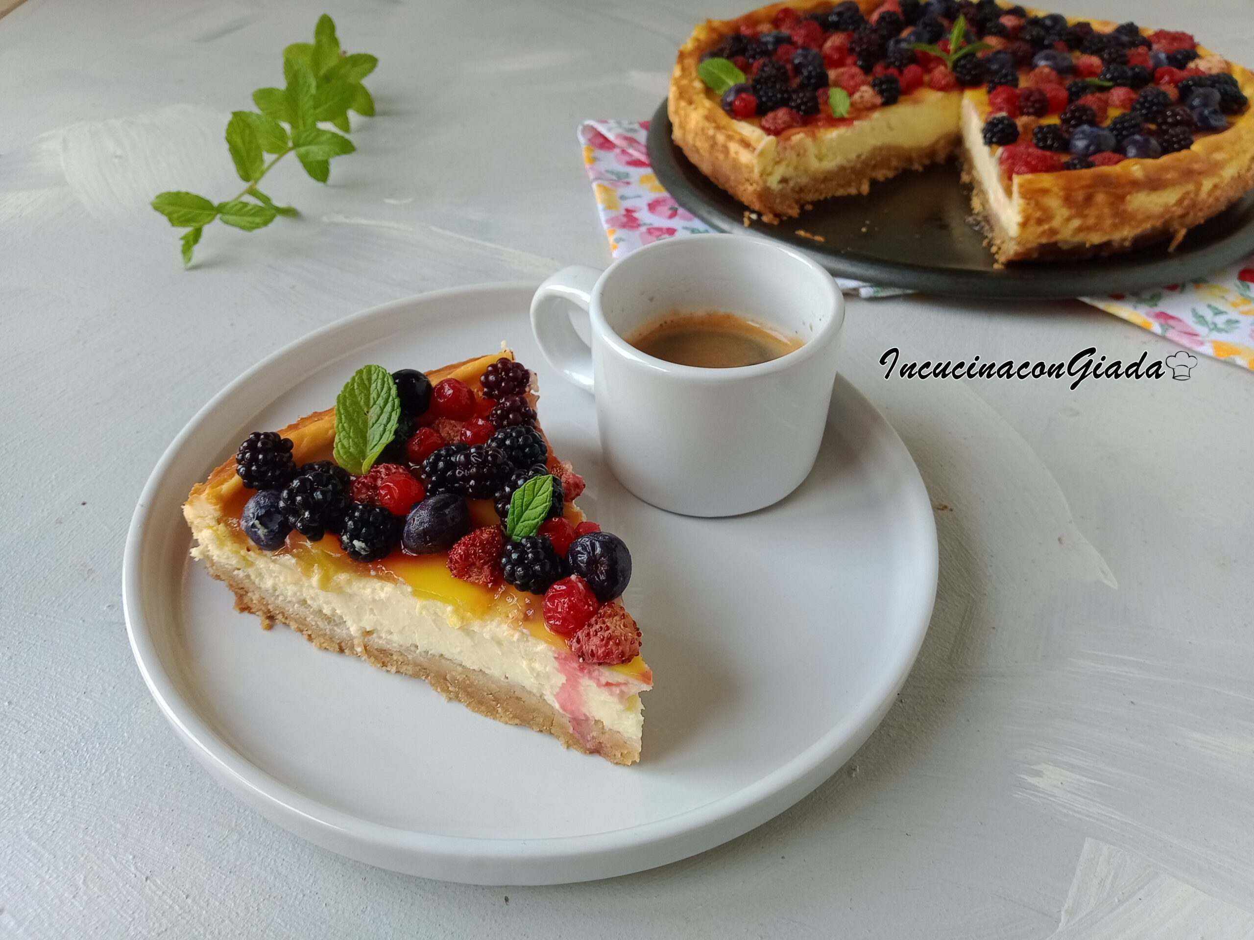 CHEESECAKE DE FRUTAS VERMELHAS