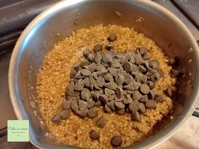 adição de chocolate