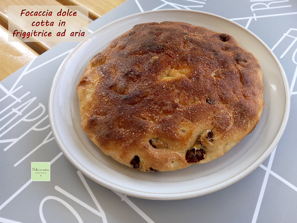 Focaccia doce feita na fritadeira sem óleo