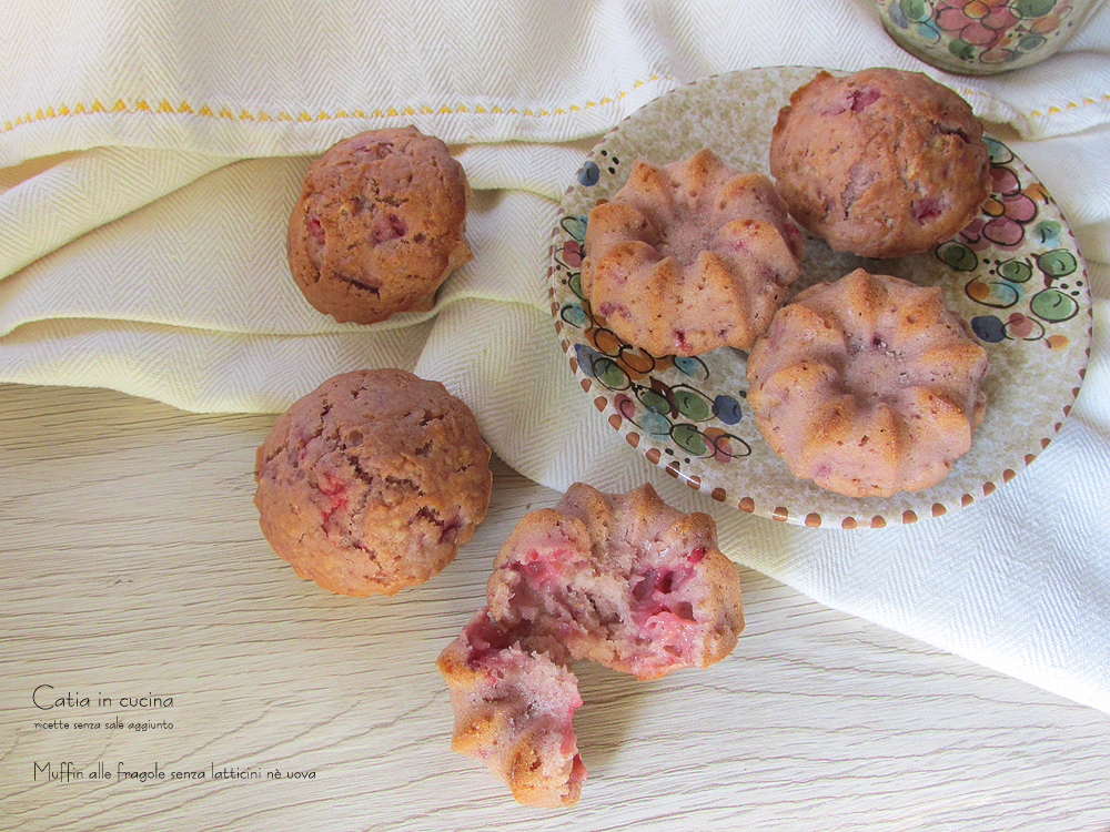 Muffin de morango sem laticínios nem ovos
