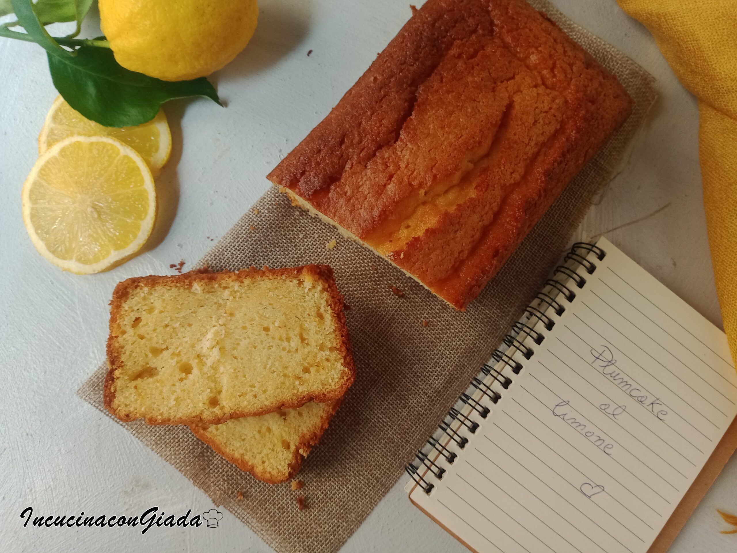 PLUMCAKE DE LIMÃO