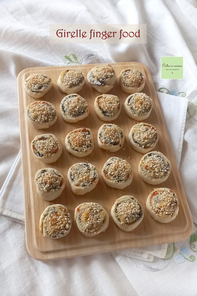 rolinhos finger food com ervas espontâneas