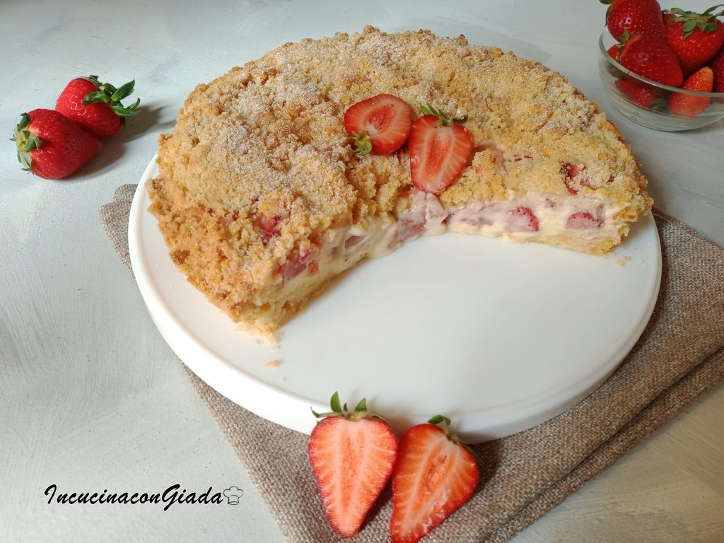 sbriciolata de morangos e mascarpone