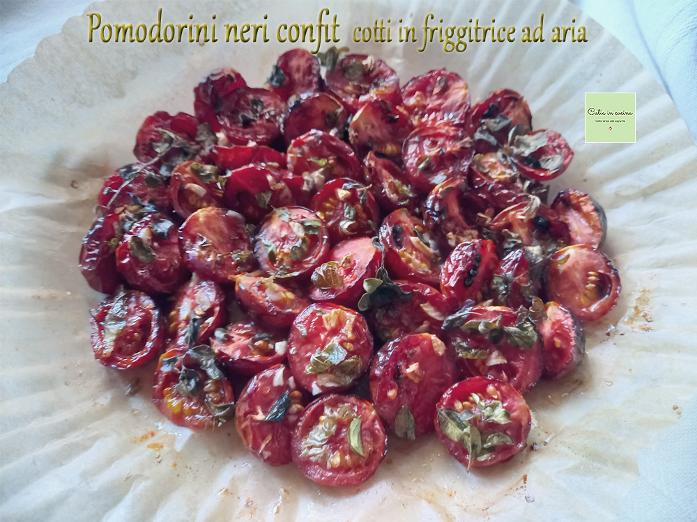 Tomatinhos pretos confitados na fritadeira a ar