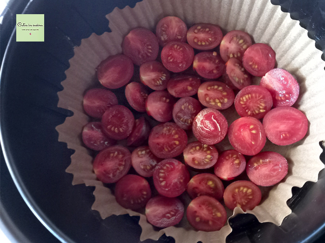 tomatinhos pretos para cozinhar