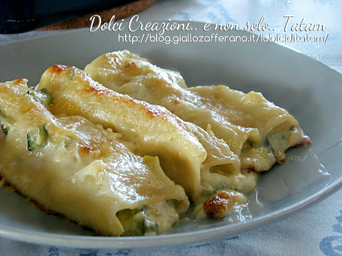 Cannelloni ao molho branco com legumes e gorgonzola