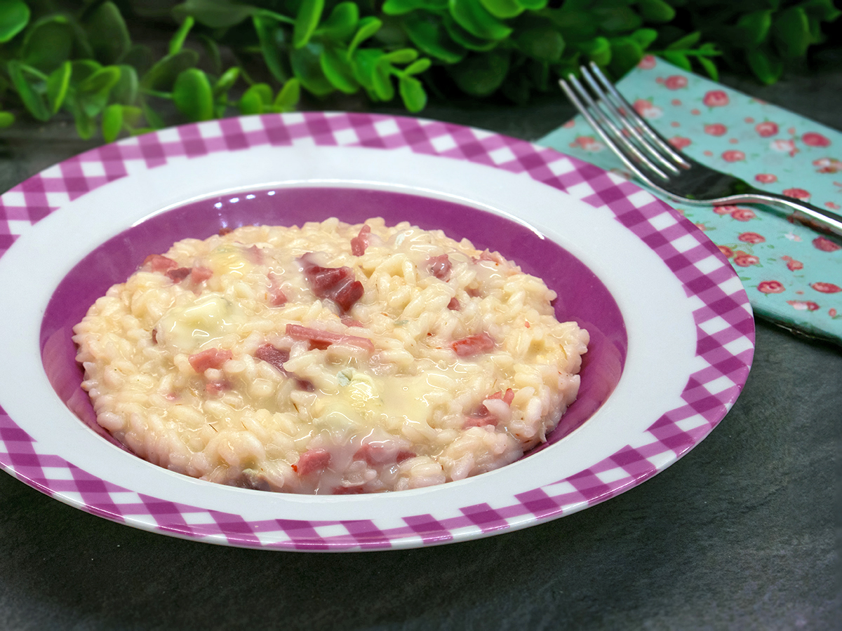 Risoto com gorgonzola e speck