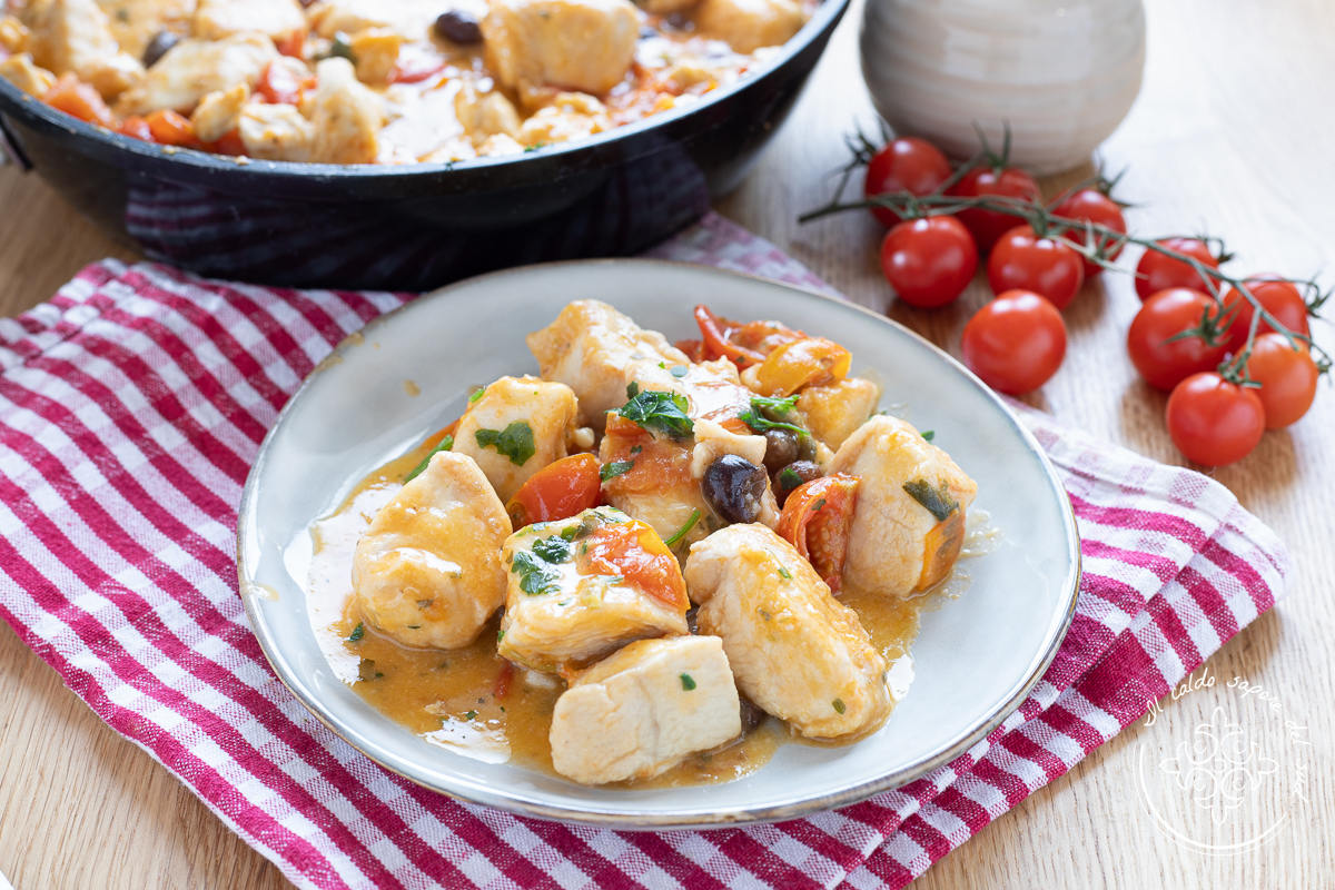 Pedaços de frango à mediterrânea