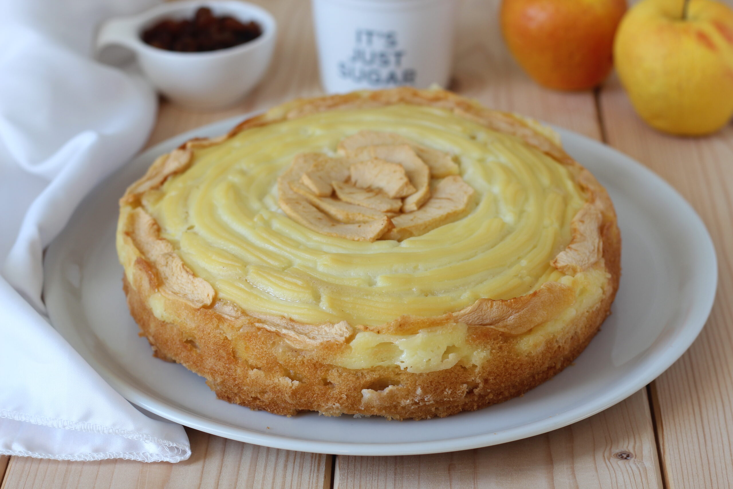 Torta de maçã e creme de confeiteiro sem manteiga