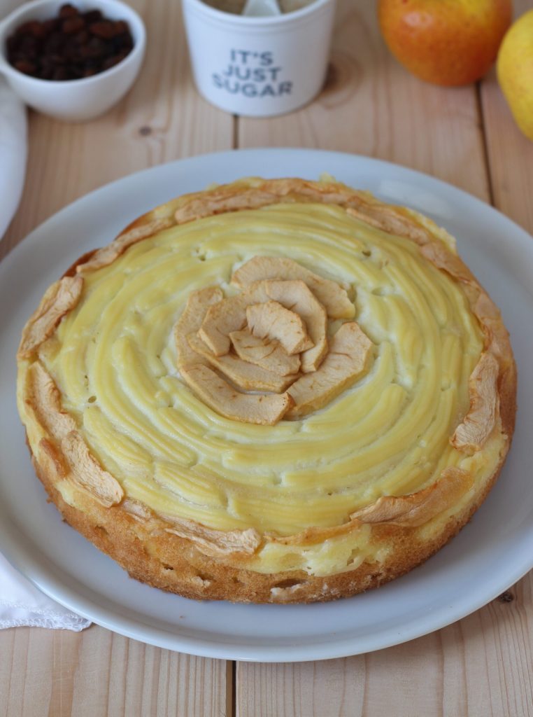 torta de maçã e creme de confeiteiro sem manteiga