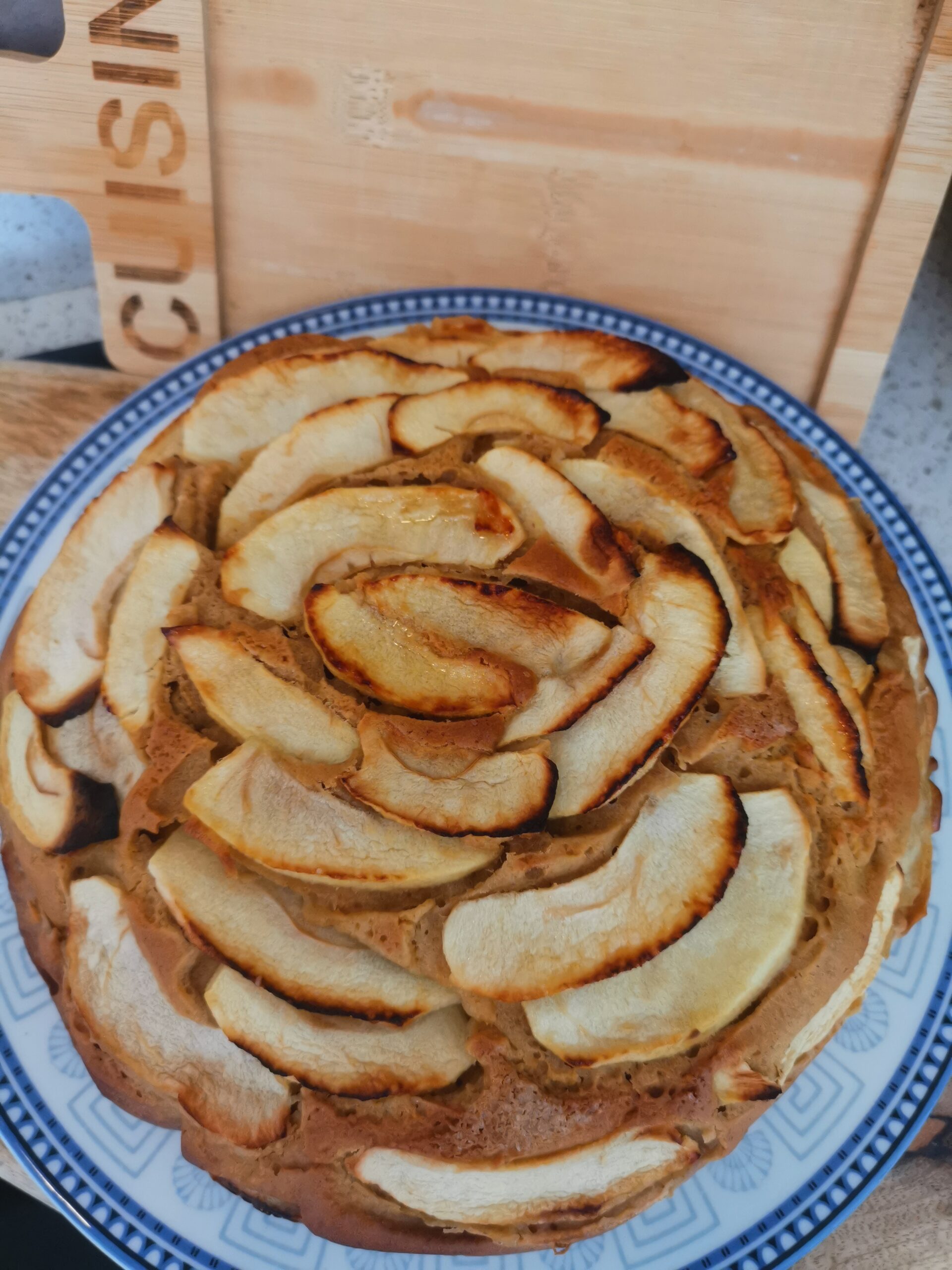 Bolo de espelta com maçãs