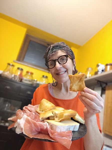 Torta frita bolonhesa