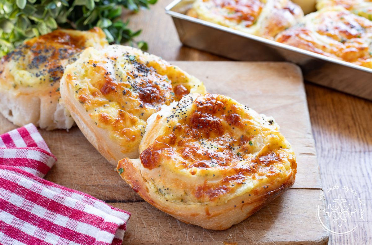 Rusticos com batatas cozidas